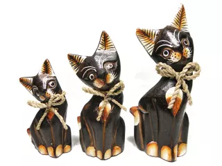 Figurka Koty Rzeźba Drewniana KOT 15/12/10cm. kpl