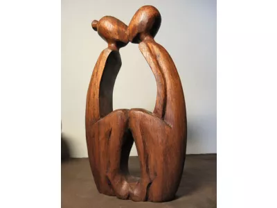 Piękna 15cm RZEŹBA Miłosny Pocałunek Super Prezent