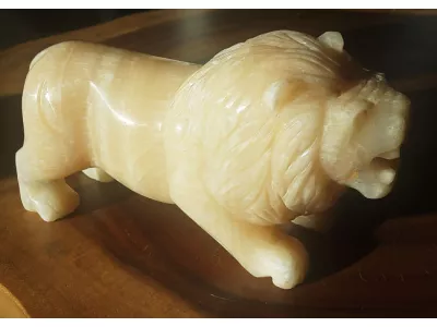 Elegancka Rzeźba Lwa Minerał ONYKS Kamienna Lew 23cm, 3,6kg