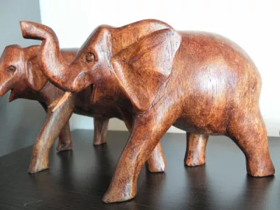 Rzeźba Figurka SŁOŃ Drewno Suar Rękodzieło 17x10cm